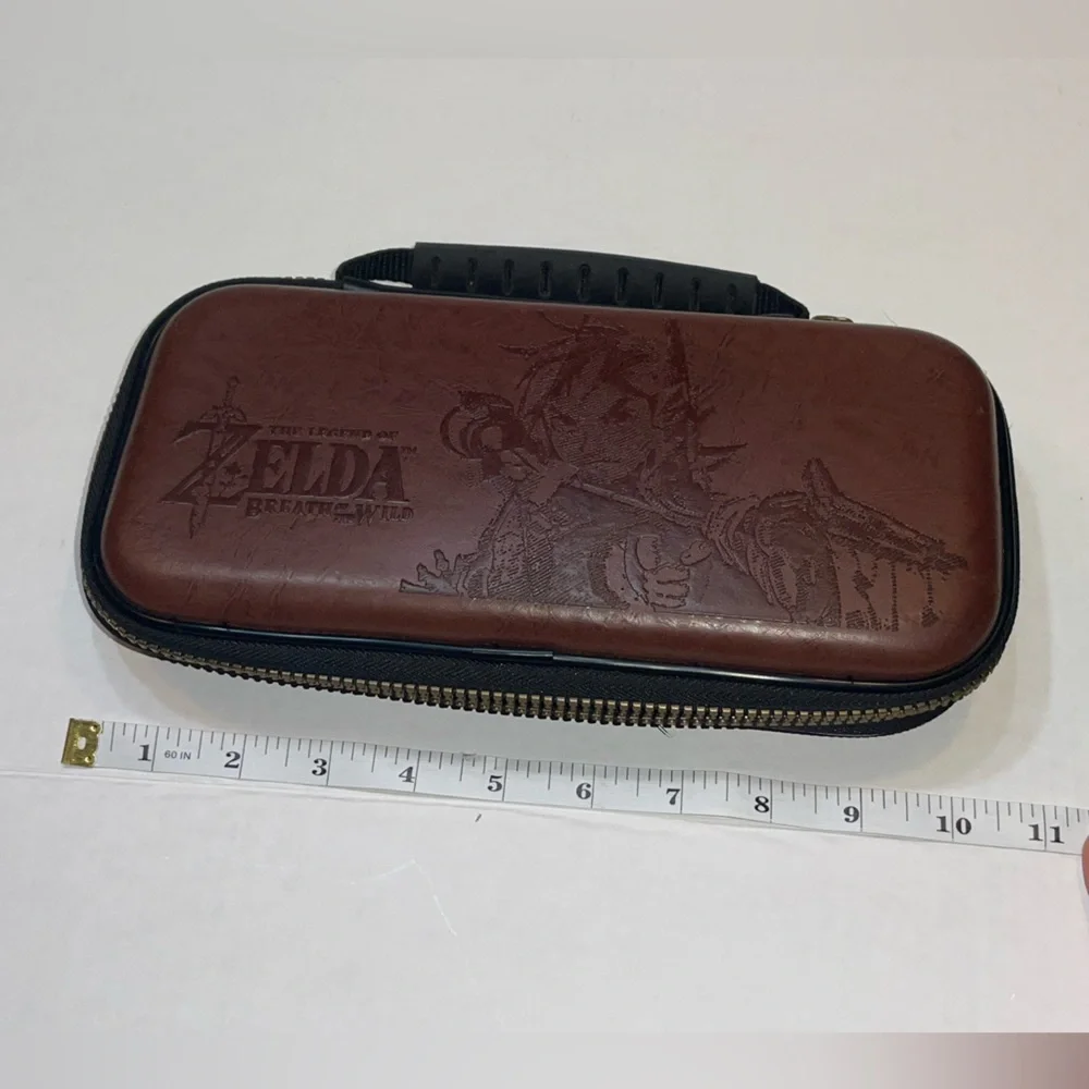 The Legend of Zelda Breath of the Wild - Carrying Case for Nintendo Swit…